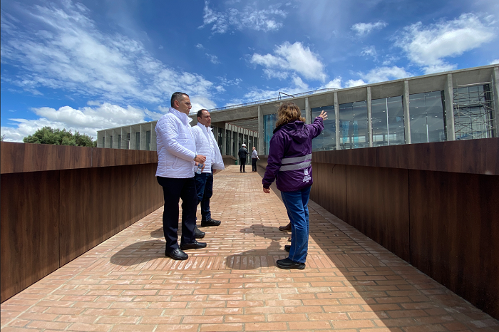 Contralor de Bogotá D.C. Julián Mauricio Ruiz en visita al Centro Felicidad Las Cometas 